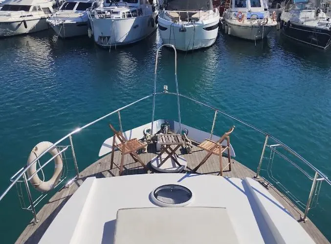 Botel Mar Y Pepa *