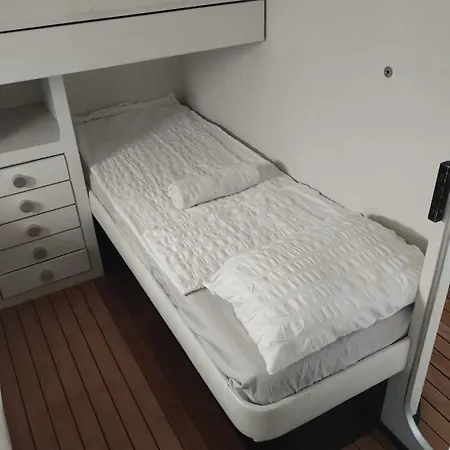 Mar Y Pepa Bateau-hôtel *